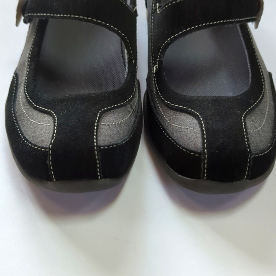 Lands End, Black And Grey Terrain Mary Jane Shoes. Sz 9 — image 2 of 8